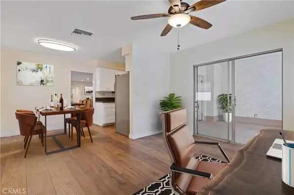 North Hollywood, CA 91601,10915 Peach Grove Street #4