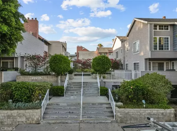 20235 Keswick Street #121, Winnetka, CA 91306