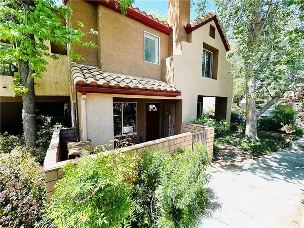 Saugus, CA 91350,22703 Copper Hill Drive #2