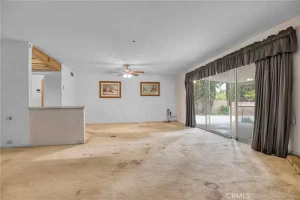 Northridge, CA 91326,10557 Reseda Boulevard