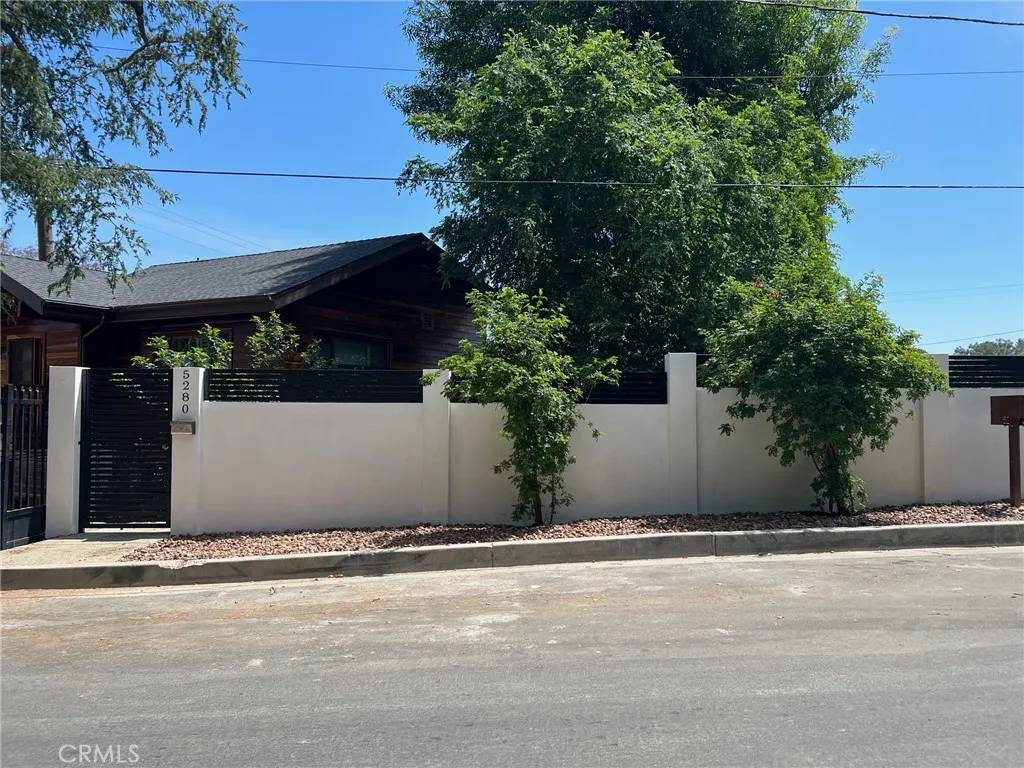 5280 Campo Road, Woodland Hills, CA 91364