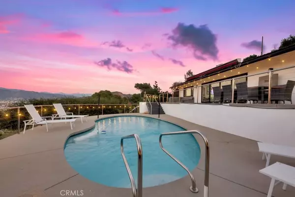 Los Angeles, CA 90068,3201 Bonnie Hill Drive