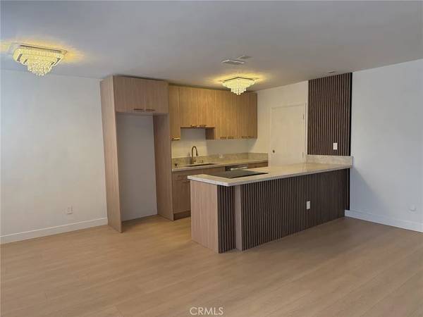 960 Larrabee Street #120, West Hollywood, CA 90069