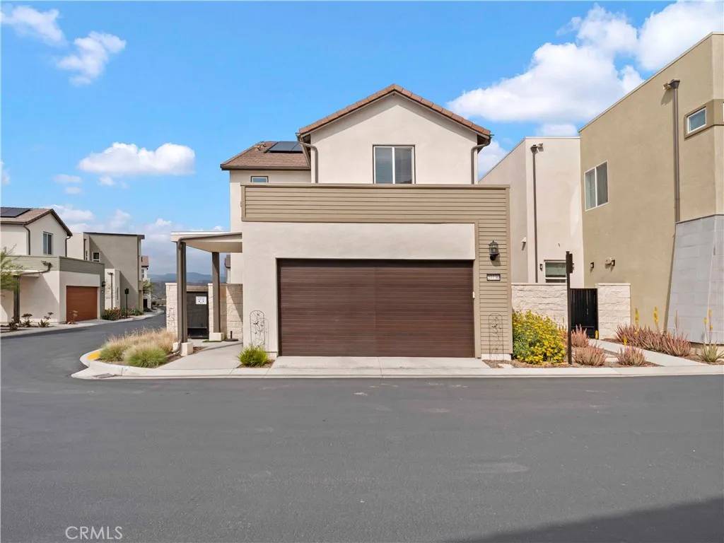 27730 Knoll View Place, Valencia, CA 91381