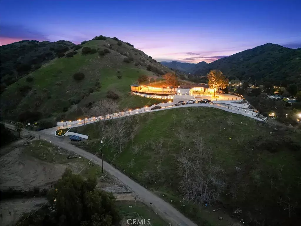 Sun Valley, CA 91352,9250 Del Arroyo Drive