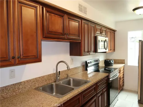 8055 Canby Avenue #5, Reseda, CA 91335