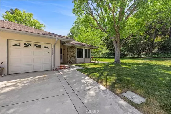 Newhall, CA 91321,26728 Winsome Circle