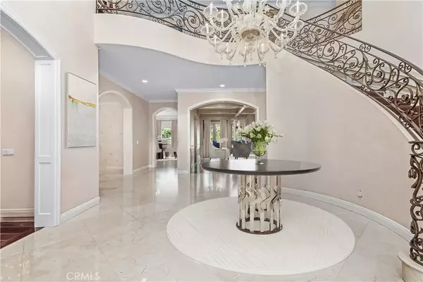 Calabasas, CA 91302,5607 Manley Court