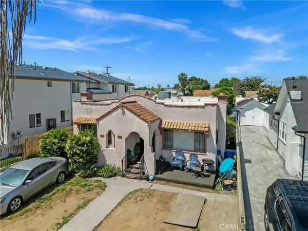 Los Angeles, CA 90037,4227 Walton Avenue