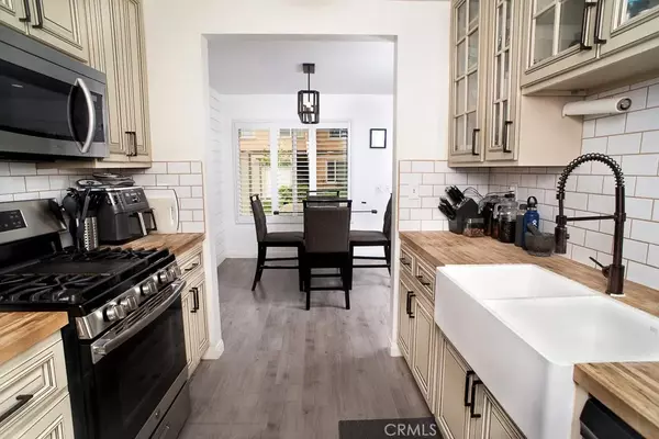North Hollywood, CA 91605,7431 Shadyglade Avenue #4