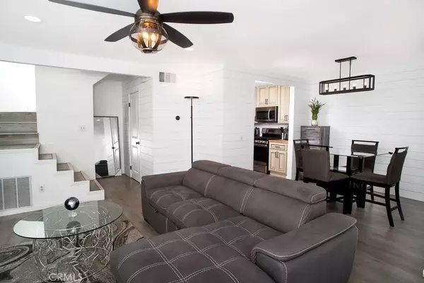 North Hollywood, CA 91605,7431 Shadyglade Avenue #4