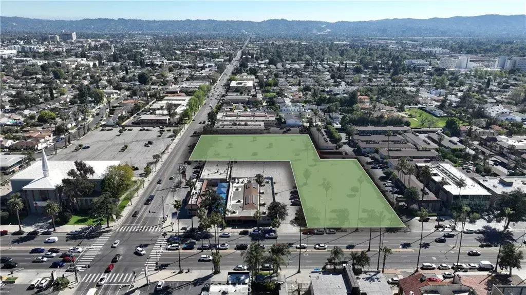 Van Nuys, CA 91405,7117 Kester