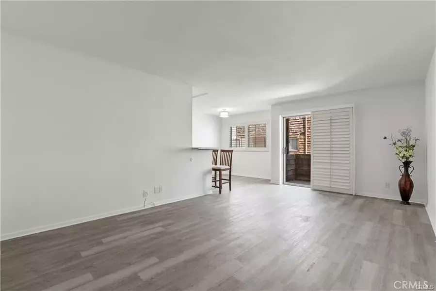 5349 Newcastle Avenue #18, Encino, CA 91316
