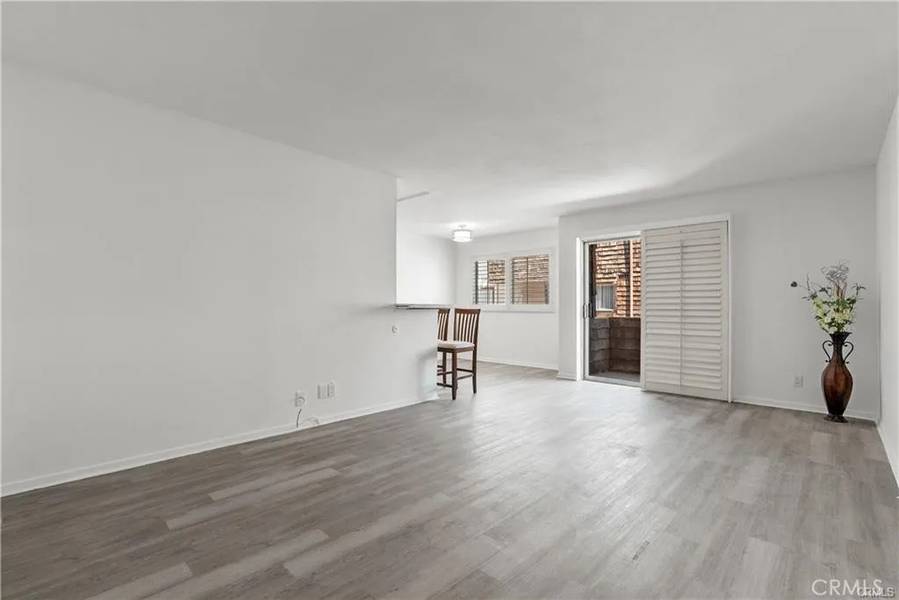 5349 Newcastle Avenue #18, Encino, CA 91316