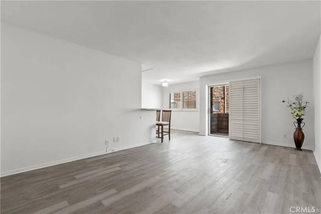5349 Newcastle Avenue #18, Encino, CA 91316