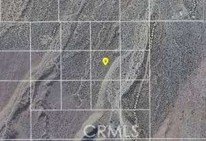 250 E Vic Avenue Z14, Llano, CA 93544