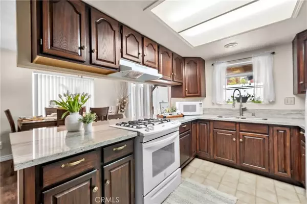 Castaic, CA 91384,29012 Lomita Drive