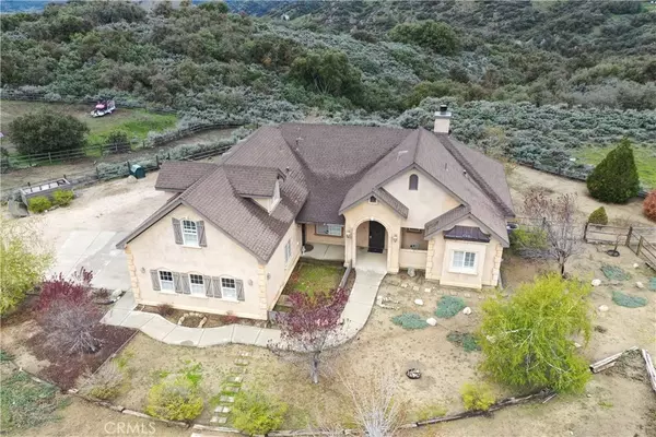 24281 Jacaranda Drive, Tehachapi, CA 93561