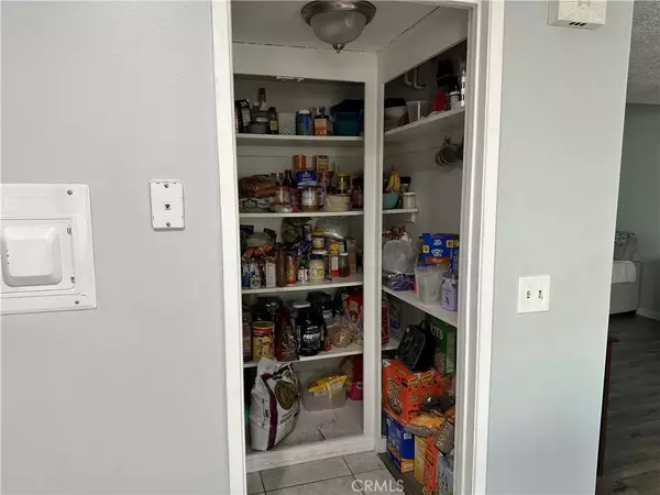 Newhall, CA 91321,25260 Avenida Dorena