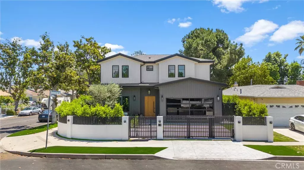 13602 Morrison Street, Sherman Oaks, CA 91423