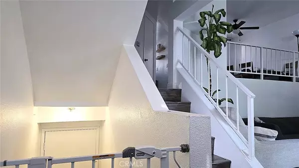 San Fernando, CA 91340,1921 Glenoaks Boulevard #196