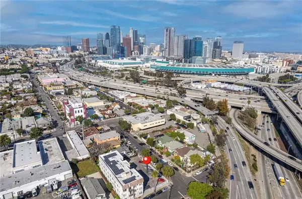 Los Angeles, CA 90015,907 W 17th