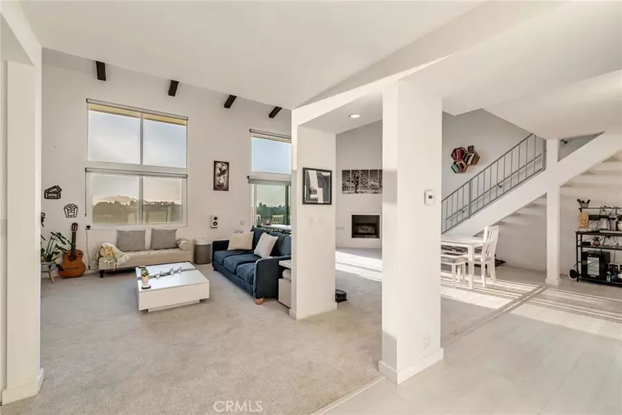 2385 Roscomare Road #F10, Bel Air, CA 90077