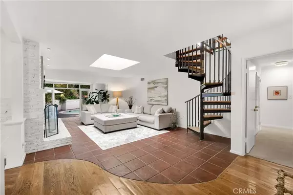 Studio City, CA 91604,10860 Willowcrest Place