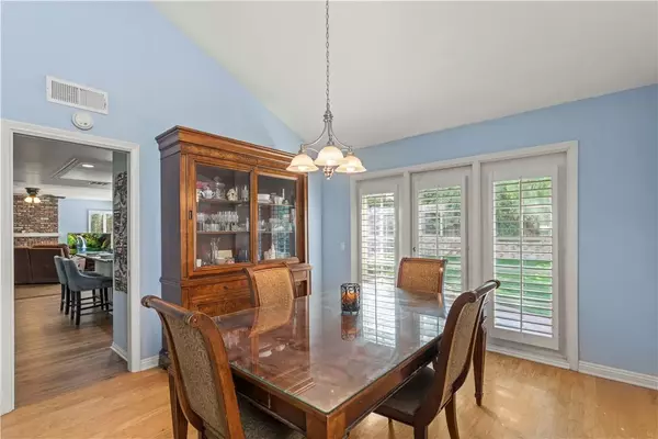 Valencia, CA 91354,27118 Highlands Lane