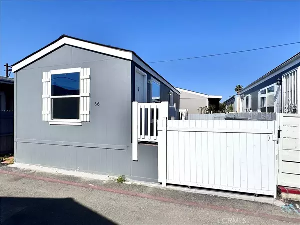 7560 Woodman #66, Van Nuys, CA 91405