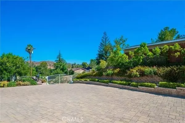 Sunland, CA 91040,10703 Wheatland Avenue