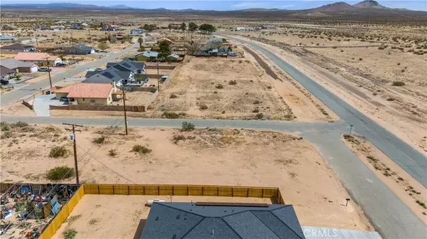 California City, CA 93505,0 Redwood Blvd & Julliard St