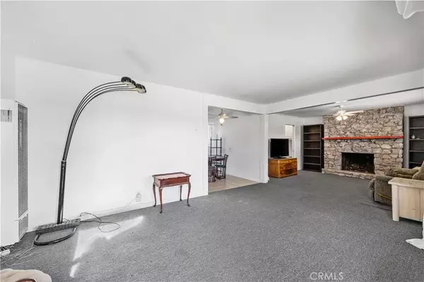 Mojave, CA 93501,15356 Carol Street