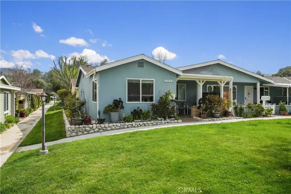 Newhall, CA 91321,19221 Avenue Of The Oaks #A