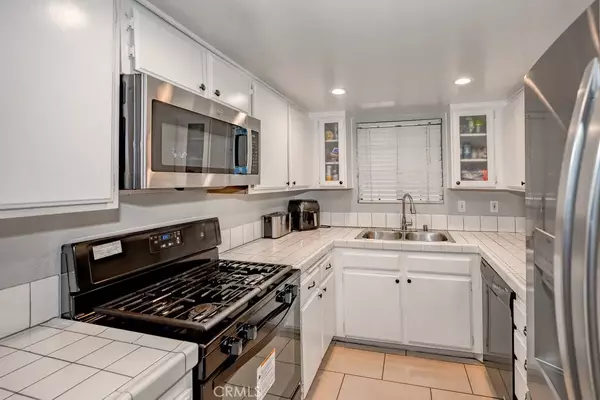 Reseda, CA 91335,6545 Reseda Boulevard #3