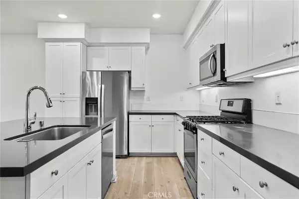 Sylmar, CA 91342,12814 Watt Lane #B