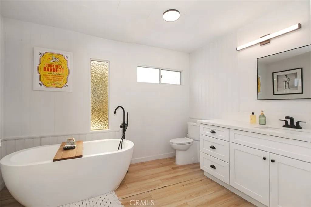 Topanga, CA 90290,1145 Apache