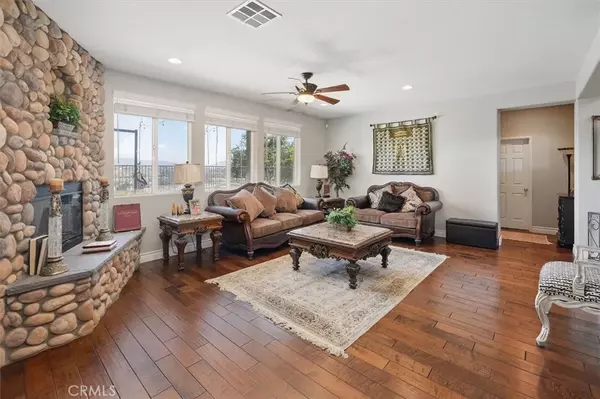 Valencia, CA 91354,29316 Las Brisas Road