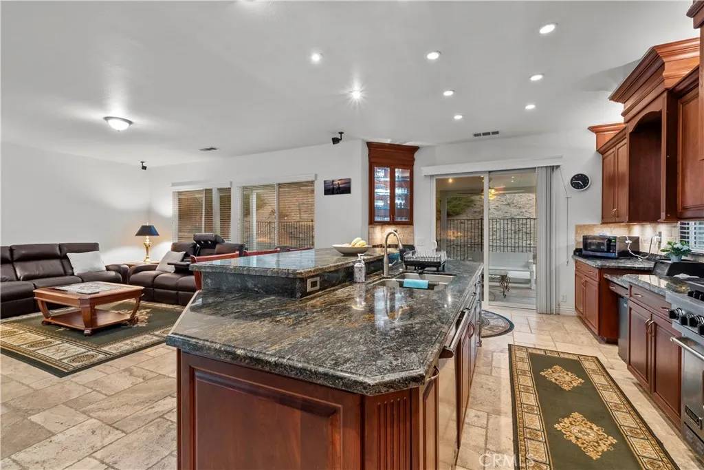 Canyon Country, CA 91351,28332 Falcon Crest Drive