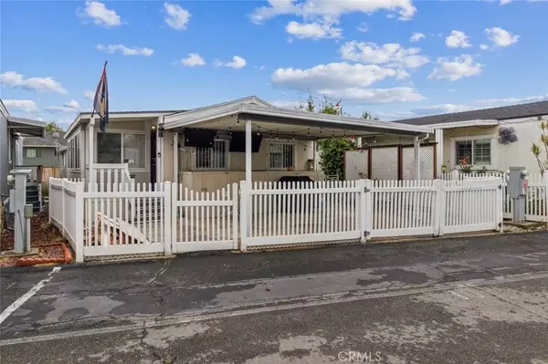 Fontana, CA 92335,8221 Ilex #10