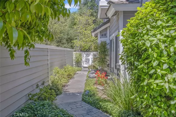 Westlake Village, CA 91362,5682 Starwood Court