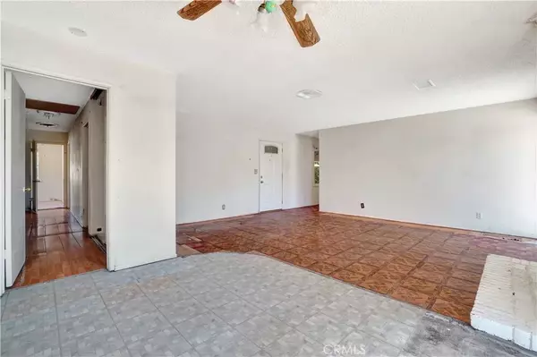 West Hills, CA 91304,22942 Elkwood Street