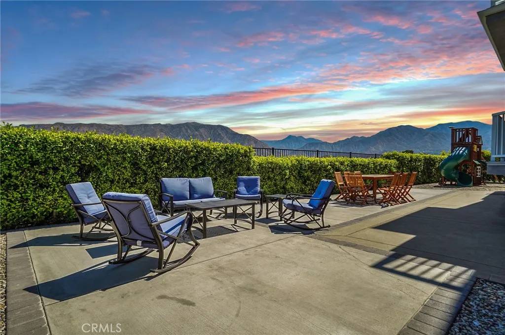 Shadow Hills, CA 91040,9339 Hillrose Street