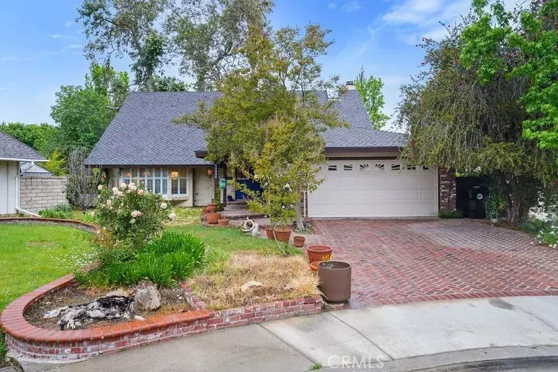 Valencia, CA 91355,25440 Plaza Escovar