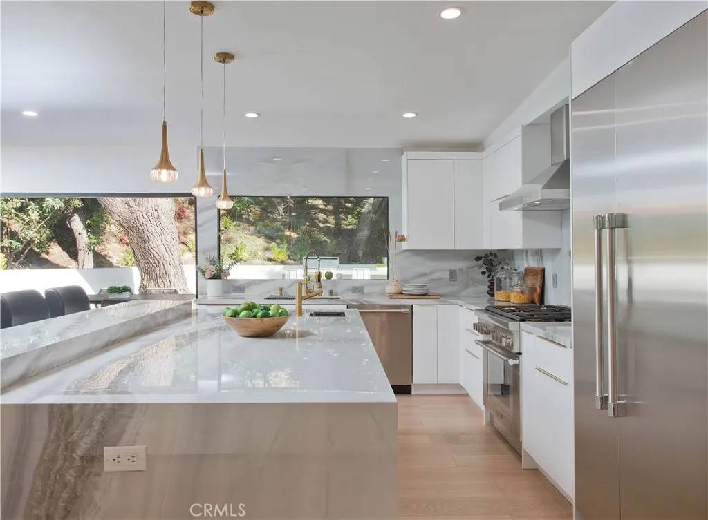 Sherman Oaks, CA 91423,3920 Weslin Avenue