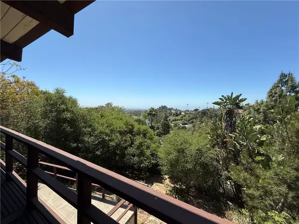 Los Angeles, CA 90049,1091 N Kenter Avenue