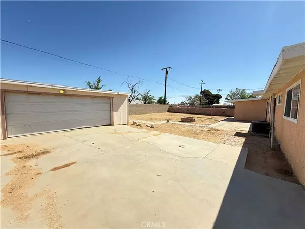 California City, CA 93505,8461 Eucalyptus Avenue