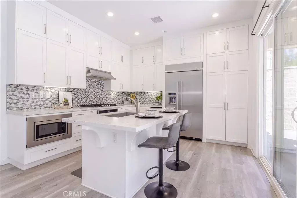 Porter Ranch, CA 91326,20621 Chestnut Circle