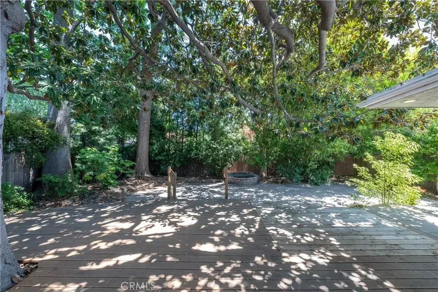 4362 Lemp Avenue, Studio City, CA 91604