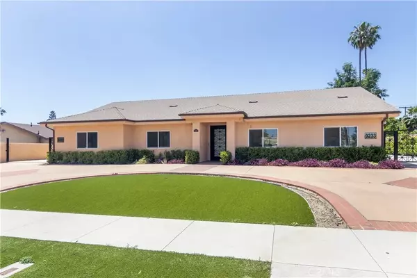 Northridge, CA 91324,9231 Vanalden Avenue